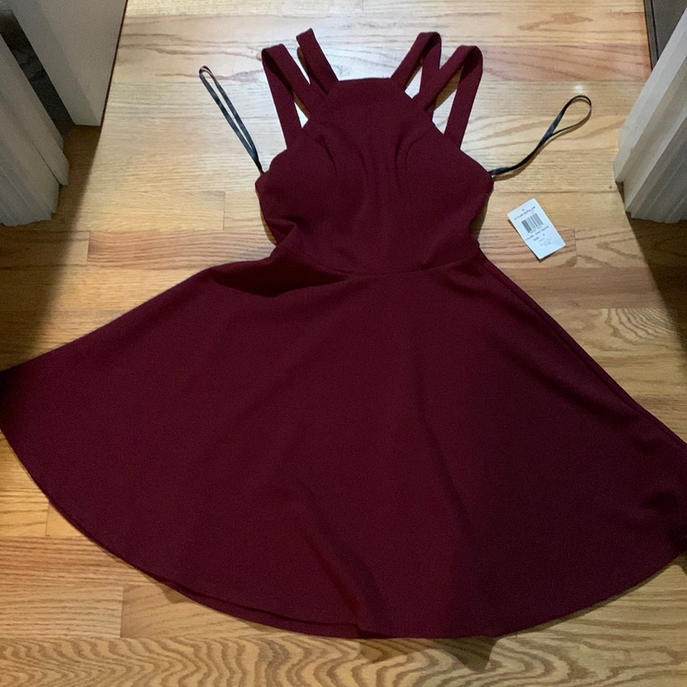 B. Darlin maroon dress
